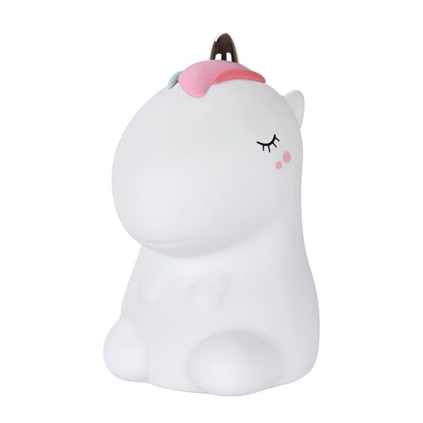 Une veilleuse licorne blanche en forme de dessin animé avec une corne dorée, une crinière et une queue roses et des ailes bleues.