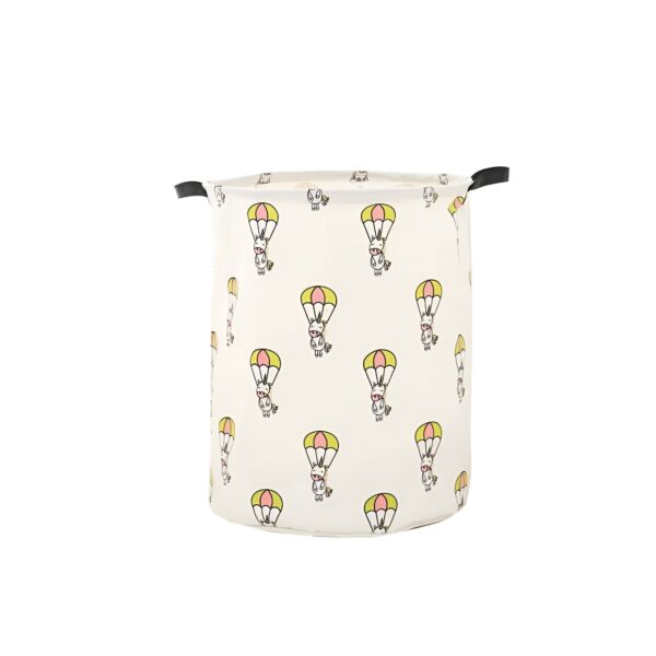 panier-a-linge-licorne-blanc-decoratif-enfant-1a.jpg Panier à linge enfant en tissu crème avec motif de lapins en parachute. Deux poignées noires sur le haut du panier. Idéal pour ranger les jouets ou le linge sale des enfants. Accessoire de décoration pour chambre d'enfant., 45502416093439 | Licorne Shop