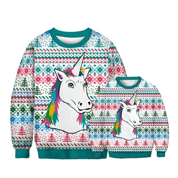 pyjama-licorne-de-noel-doux-et-confortable-1a.jpg Pull de Noël assorti avec motifs de licornes et de flocons de neige. Idéal pour les fêtes de fin d'année., 45502367727871,45502367760639,45502367793407,45502367826175,45502367858943,45502367891711,45502367924479,45502367957247 | Licorne Shop