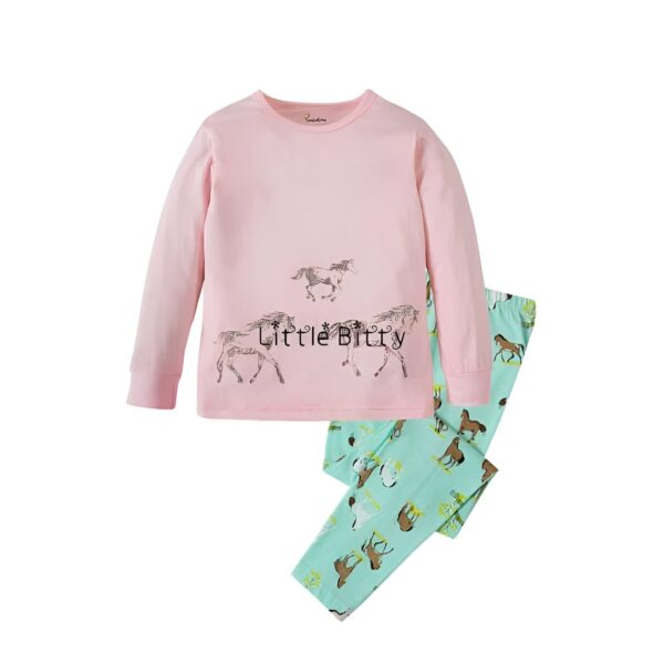 pyjama-licorne-en-coton-pour-filles-1a.jpg Pyjama pour enfants Little Bitty rose à manches longues avec motif de chevaux et pantalon turquoise à imprimé de chevaux. Idéal pour une nuit confortable et stylée., 45501985718527,45501985751295,45501985784063,45501985816831,45501985849599,45501985882367,45501985915135,45501985947903 | Licorne Shop