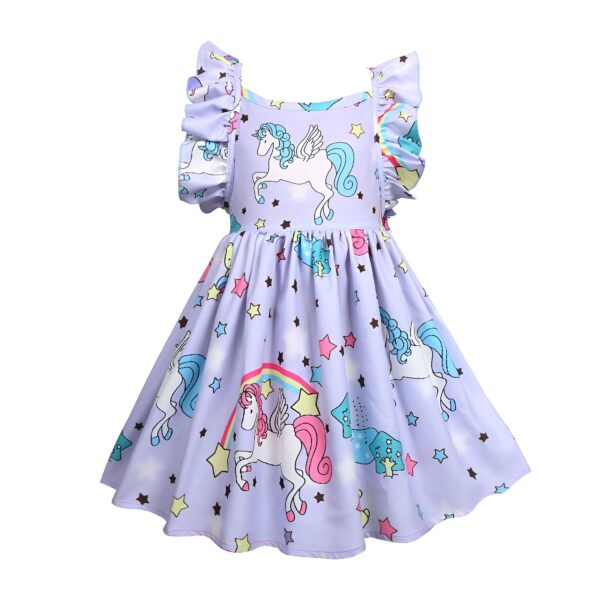 robe-licorne-fille-violette-a-manches-courtes-1a.jpg Une robe violette à motifs de licornes et d'étoiles pour fille.