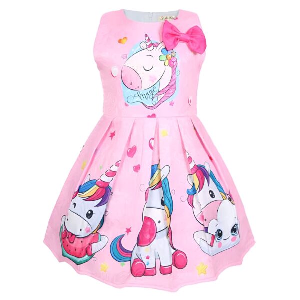 robe-licorne-rose-mignonne-pour-fille-1a-1.jpg Robe rose pour fille, imprimée de motifs licorne colorés. Un nœud rose orne le haut de la robe, ajoutant une touche enfantine et fantaisiste. Vêtement idéal pour une fête ou une occasion spéciale., 45501353361663,45501353394431,45501353427199,45501353459967,45501353492735,45501353525503,45501353558271,45501353591039 | Licorne Shop