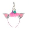 Serre-tête licorne avec corne argentée, oreilles pailletées, tulle rose et fleurs décoratives. Accessoire de déguisement pour enfants, idéal pour les fêtes et anniversaires sur le thème de la licorne., 45501375480063 | Licorne Shop