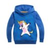 sweat-a-capuche-enfant-motif-licorne-1a.jpg Sweat à capuche bleu avec un motif de licorne faisant un dab. Vêtement enfant avec un dessin amusant et coloré. Idéal pour un look décontracté et tendance., 45501763911935,45501763944703,45501763977471,45501764010239,45501764043007,45501764075775,45501764108543,45501764141311 | Licorne Shop