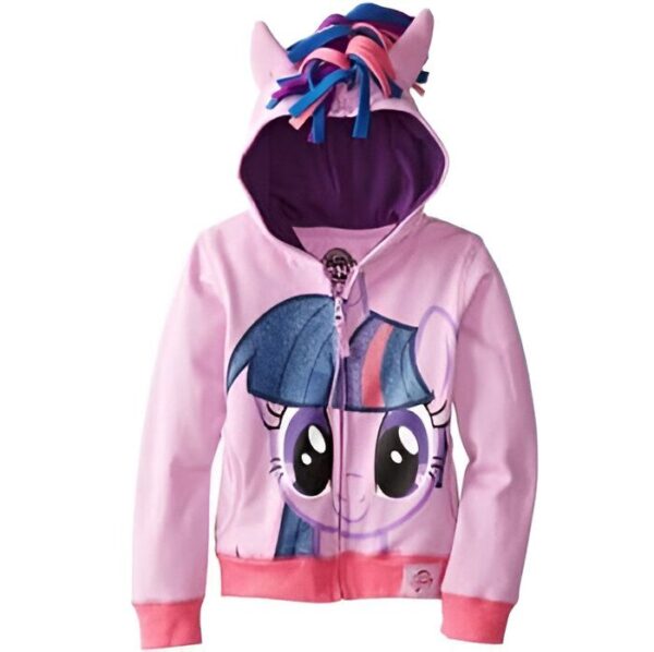 sweat-a-capuche-licorne-walm-original-et-doux-1a-1.jpg Image d'un sweat à capuche rose clair pour enfant. Le sweat à capuche est orné d'une image de My Little Pony sur le devant et possède une capuche avec des détails qui ressemblent à des cheveux de poney., 45502391681279,45502391714047,45502391746815,45502391779583,45502391812351,45502391845119,45502391877887,45502391910655 | Licorne Shop